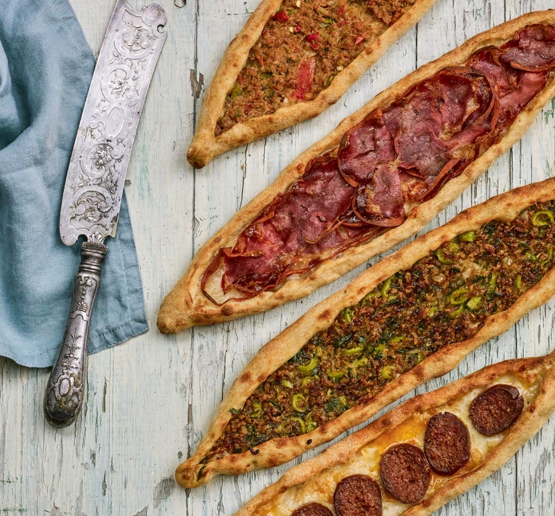 Sebzeli Kaşarlı Pide